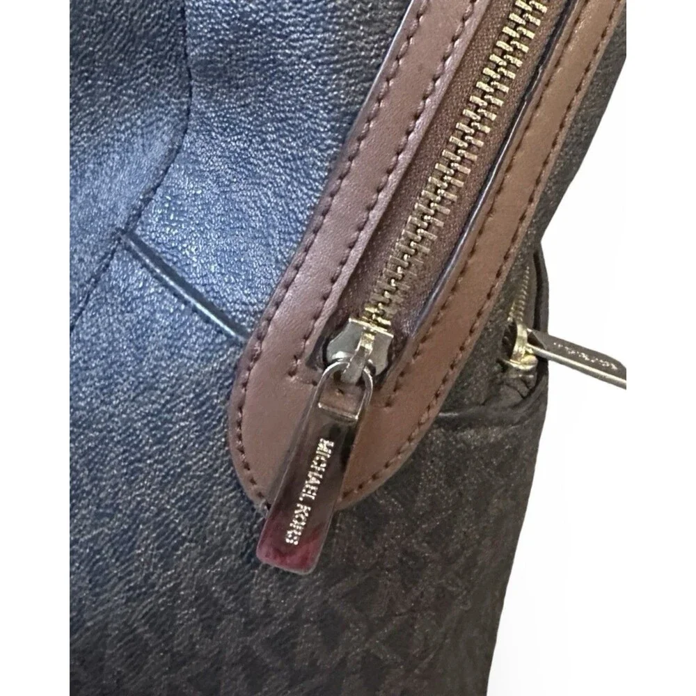 Michael Kors Dallas Medium Signature Logo Backpack